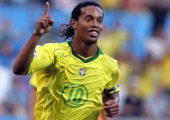 是每一个足 是每一个足